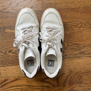 VEJA White and Black Sneakers